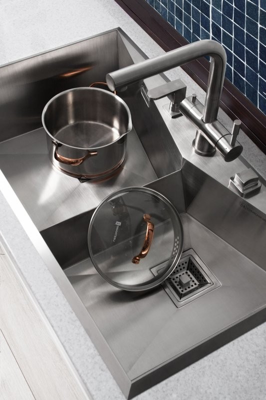 Смеситель для кухни Omoikiri Nagano BN 4011.8028 с фильтром