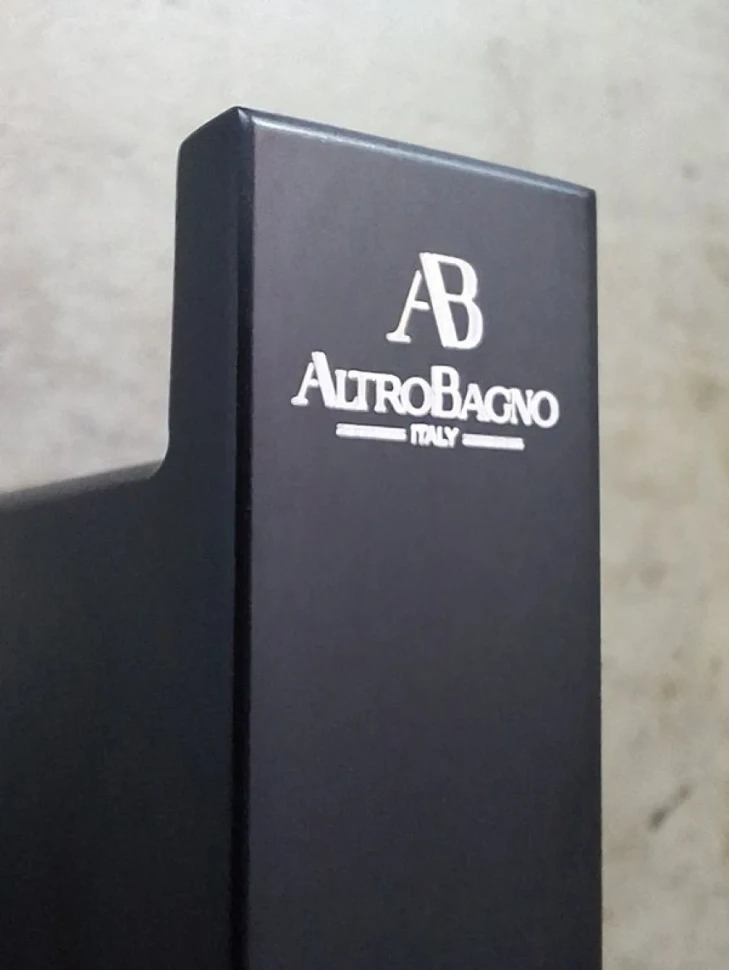 Крючок AltroBagno Aperto 081003 MB матовый черный, на шурупах