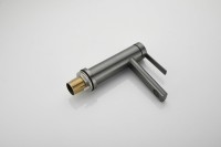 Смеситель для раковины BELZ B813 B10813-3 оружейная сталь Смеситель для раковины BELZ B813 B10813-3 оружейная сталь