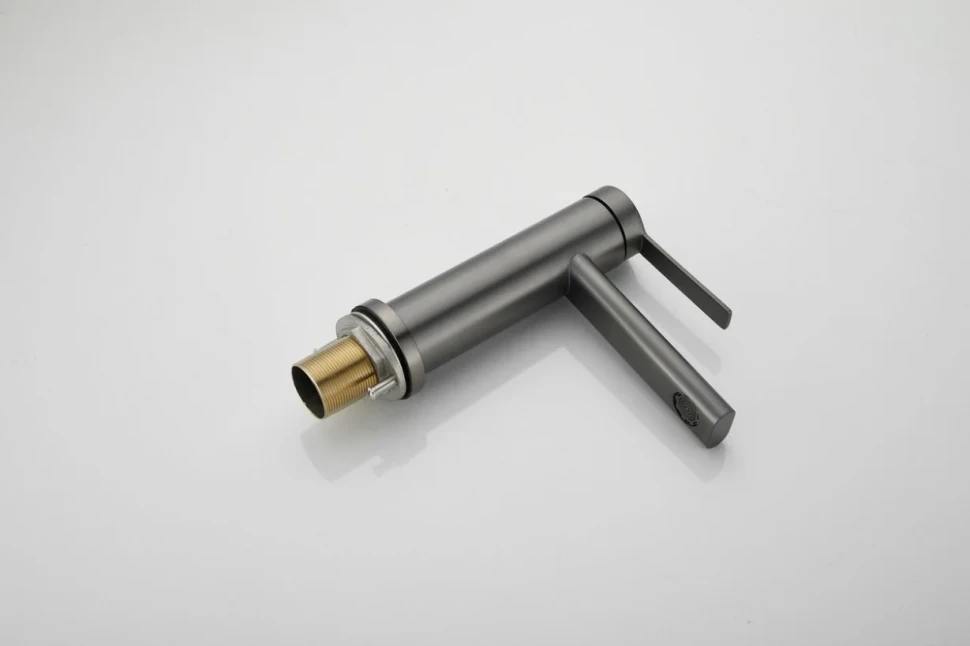 Смеситель для раковины BELZ B813 B10813-3 оружейная сталь