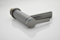 Смеситель для раковины BELZ B813 B10813-3 оружейная сталь Смеситель для раковины BELZ B813 B10813-3 оружейная сталь