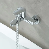 Смеситель для ванны с душем AQUATEK Ника AQ1840CR хром Смеситель для ванны с душем AQUATEK Ника AQ1840CR хром