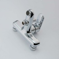 Смеситель для ванны с душем AQUATEK Ника AQ1840CR хром Смеситель для ванны с душем AQUATEK Ника AQ1840CR хром