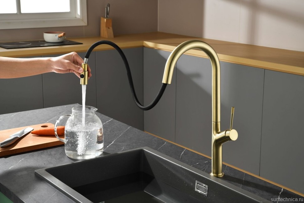 Смеситель для кухни AQUAme Cucina с выдвижным изливом AQM9905BG