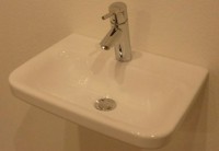 Раковина маленькая в туалет Duravit DuraStyle 0708450000