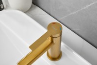 Смеситель для раковины BELZ B813 B10813-5 золото Смеситель для раковины BELZ B813 B10813-5 золото