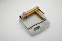 Смеситель для раковины BELZ B813 B10813-5 золото Смеситель для раковины BELZ B813 B10813-5 золото