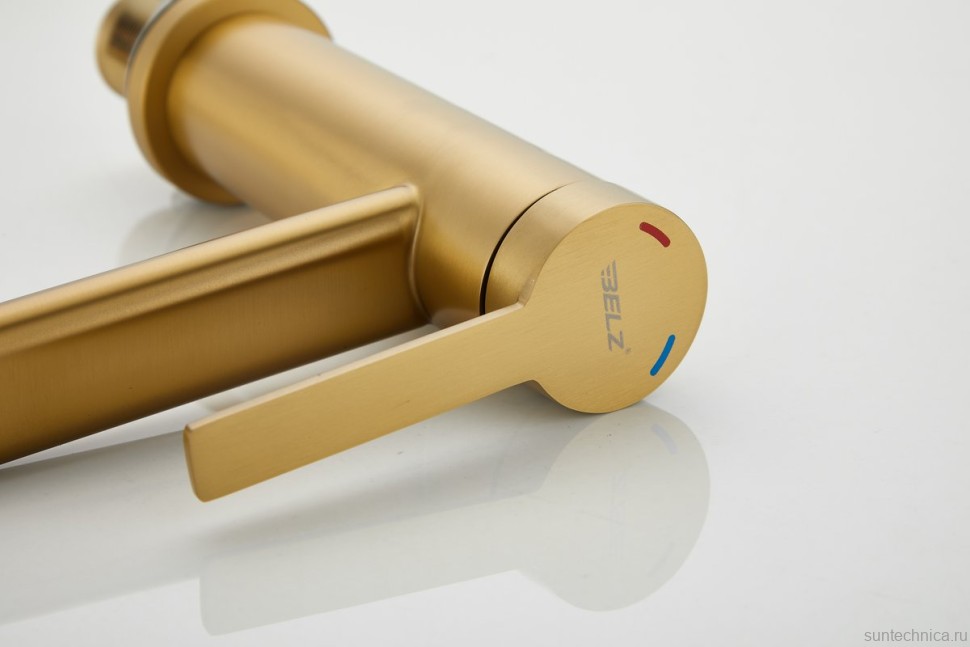 Смеситель для раковины BELZ B813 B10813-5 золото