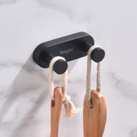 Крючок для ванной комнаты Raglo R300.052.06, черный Крючок для ванной комнаты Raglo R300.052.06, черный