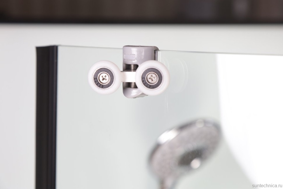 Душевая кабина Niagara Classic NG-6708-14F 90x90 см, с гидромассажем, подсветкой и FM-радио