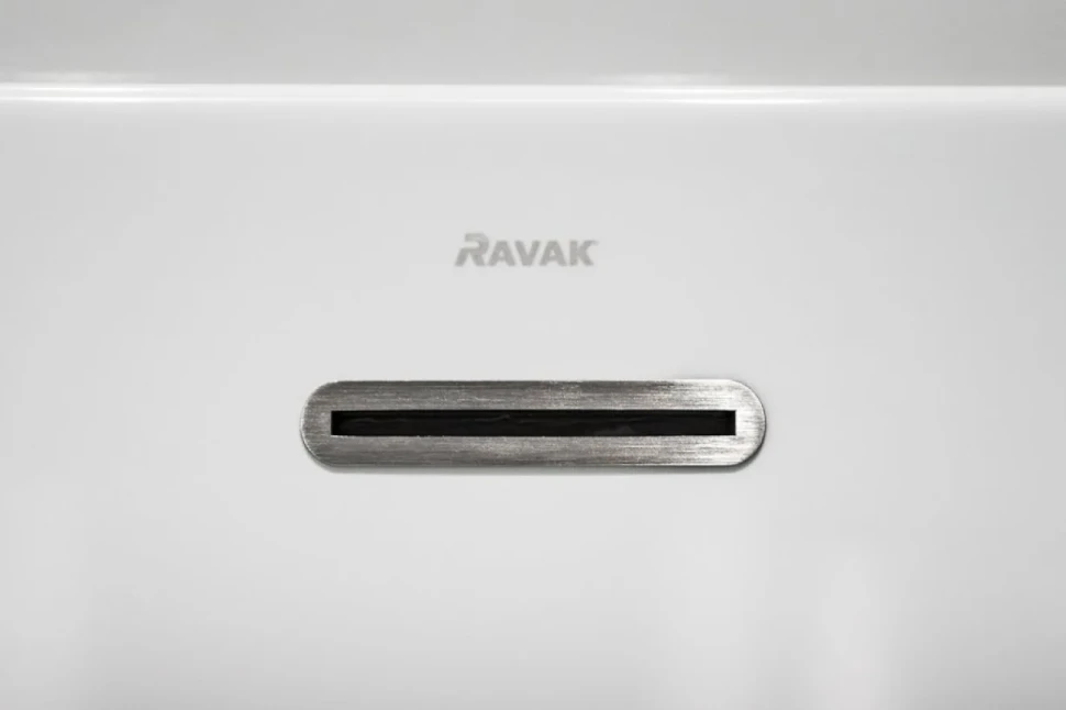 Акриловая ванна Ravak Freedom W XC00100024 165x80 см, пристенная, белая, овальная, с каркасом, со сливом-переливом
