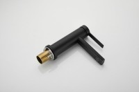 Смеситель для раковины BELZ B813 B10813-7 черный Смеситель для раковины BELZ B813 B10813-7 черный