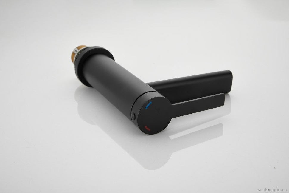 Смеситель для раковины BELZ B813 B10813-7 черный