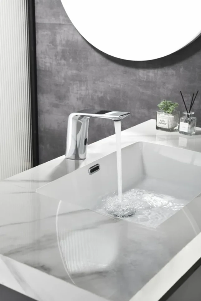 Смеситель для раковины Black&White Gravity 7101С сенсорный, chrome