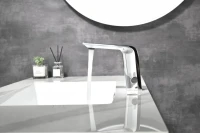 Смеситель для раковины Black&White Gravity 7101С сенсорный, chrome