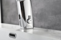 Смеситель для раковины Black&White Gravity 7101С сенсорный, chrome Смеситель для раковины Black&White Gravity 7101С сенсорный, chrome