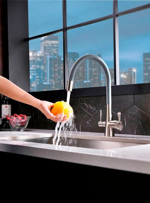 Смеситель для кухни Lemark Comfort LM3075BN с гибким изливом, никель, серый