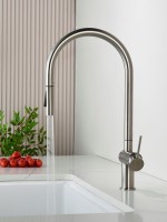 Смеситель для кухни AQUAme Cucina с выдвижным изливом AQM9901BN