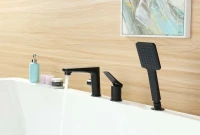 Смеситель на борт ванны Lemark Bronx LM3745BL черный Смеситель на борт ванны Lemark Bronx LM3745BL черный