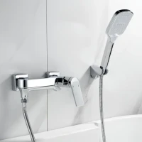 Смеситель для ванны с душем Shevanik S4102 хром Смеситель для ванны с душем Shevanik S4102 хром