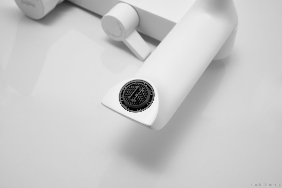 Душевая стойка Haiba HB24553-8 белая