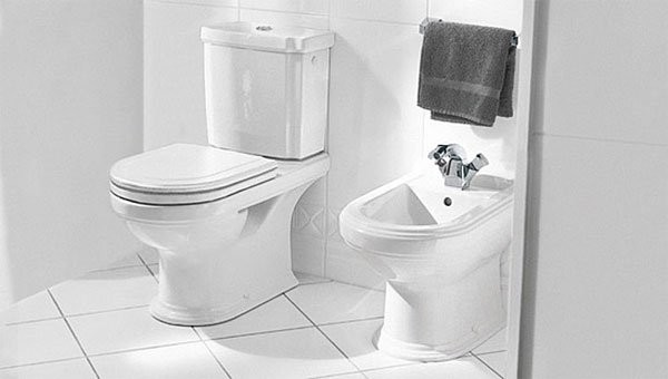 Унитаз-компакт напольный Villeroy & Boch Hommage 666210R1 крышка-сиденье 8809S1R1 с микролифтом, бачок 772111R1