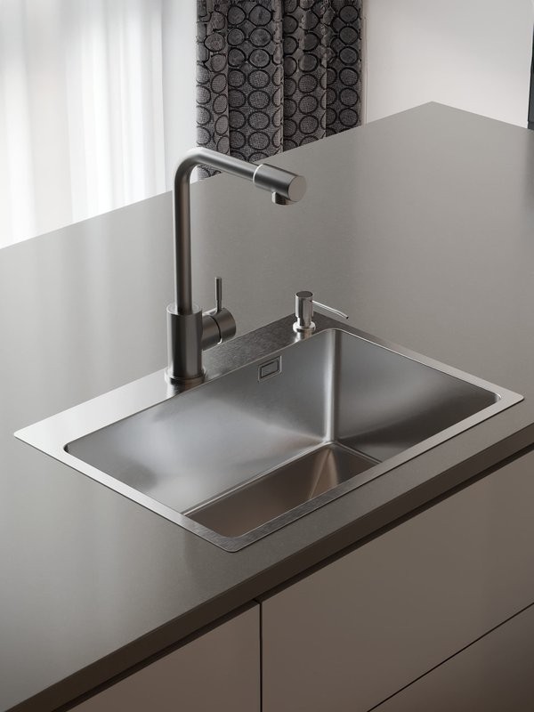 Мойка кухонная РМС MR-5843 c корзиной и дозатором, нержавеющая сталь