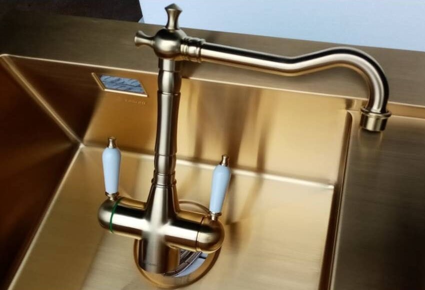 Смеситель для кухни Seaman Visconti SSL-7517-LG light gold