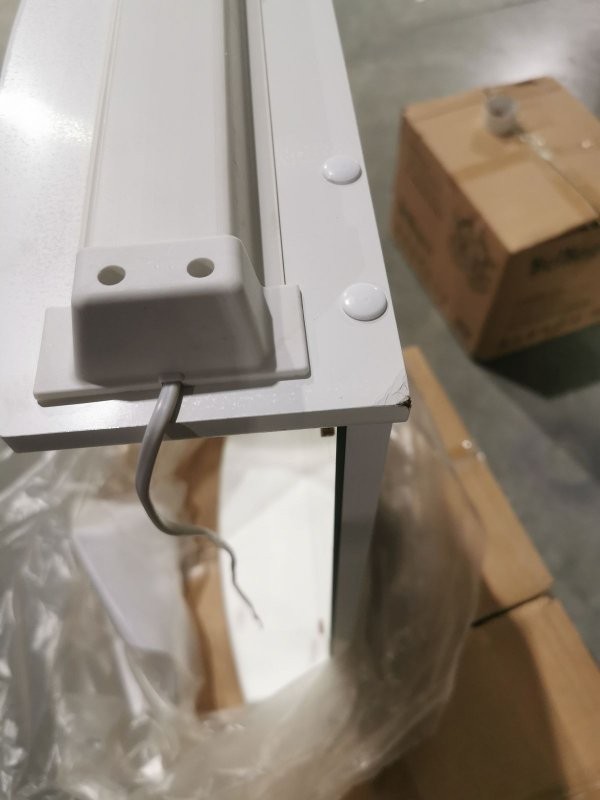 Зеркало Sanflor Софи С02650, 50 с полкой (уценка: скол на задней части)