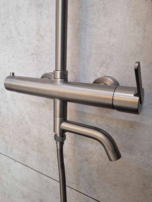 Душевая стойка AltroBagno Unione AltroBagnoUnione030210GM оружейная сталь