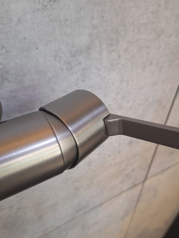 Душевая стойка AltroBagno Unione AltroBagnoUnione030210GM оружейная сталь