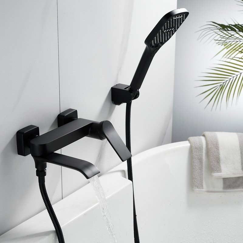 Смеситель для ванны с душем Shevanik S4102H черный