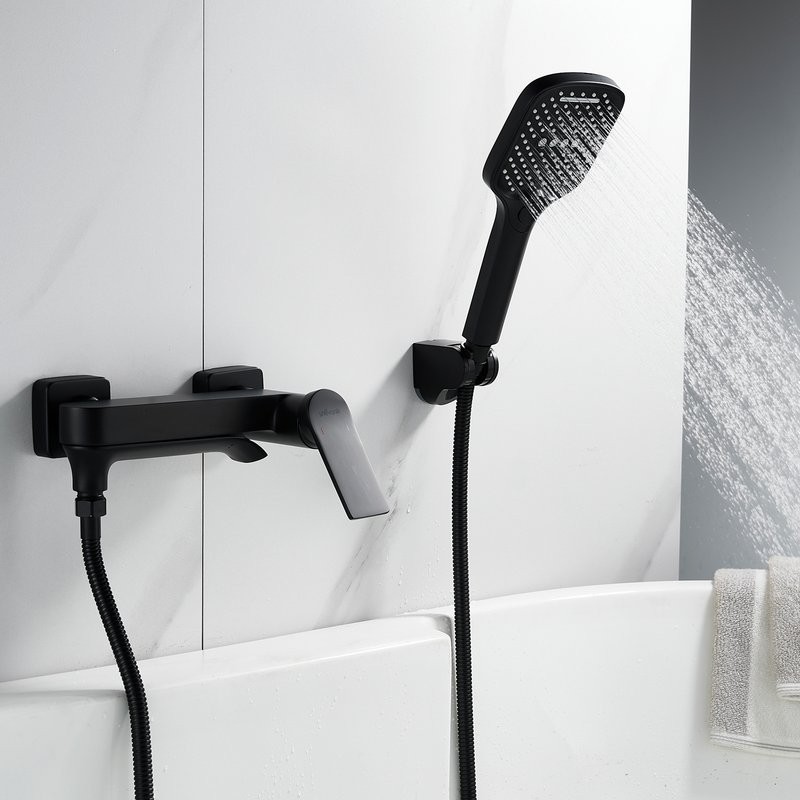 Смеситель для ванны с душем Shevanik S4102H черный