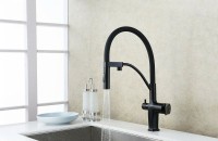 Смеситель для кухни Lemark Bronx LM3761BL черный, с гибким изливом