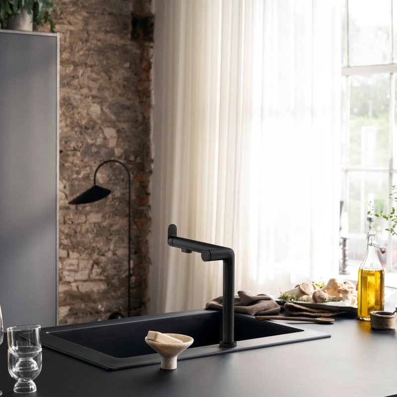 Смеситель для кухни Hansgrohe Aqittura M91 76804670 матовый черный