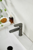 Смеситель для раковины BELZ B713 B10713-3 оружейная сталь Смеситель для раковины BELZ B713 B10713-3 оружейная сталь