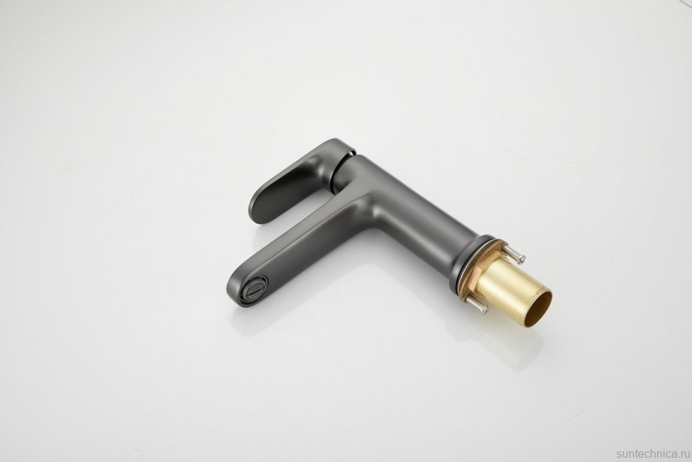 Смеситель для раковины BELZ B713 B10713-3 оружейная сталь