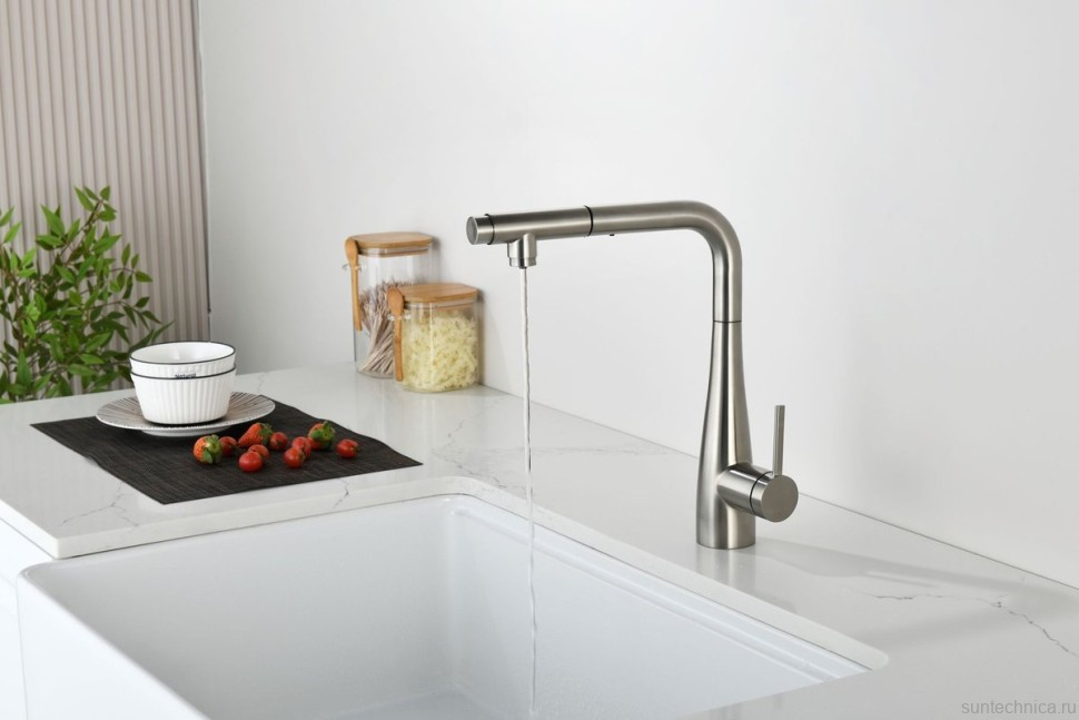 Смеситель для кухни AQUAme Cucina с выдвижным изливом AQM9902BN