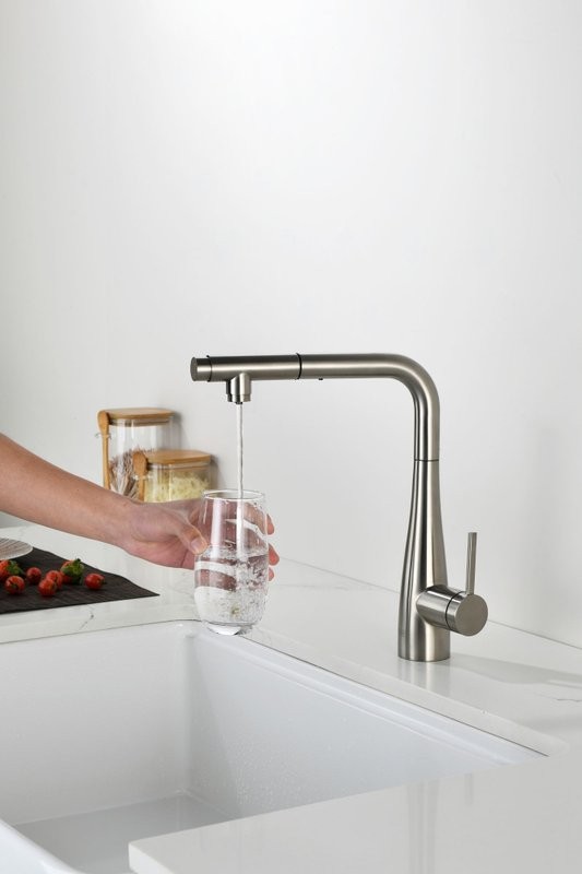 Смеситель для кухни AQUAme Cucina с выдвижным изливом AQM9902BN