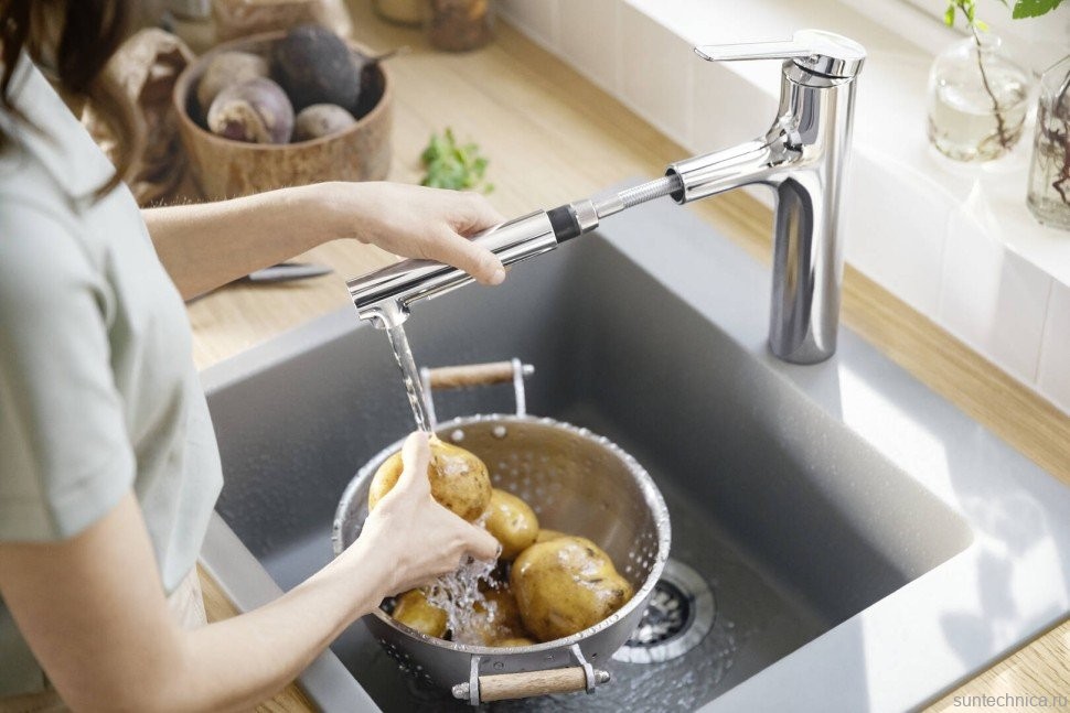 Смеситель для кухни Hansgrohe Zesis M33 74800000 хром