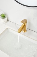 Смеситель для раковины BELZ B713 B10713-5 золото Смеситель для раковины BELZ B713 B10713-5 золото