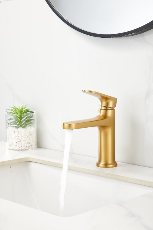 Смеситель для раковины BELZ B713 B10713-5 золото