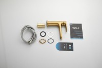 Смеситель для раковины BELZ B713 B10713-5 золото Смеситель для раковины BELZ B713 B10713-5 золото