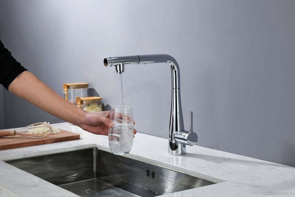 Смеситель для кухни AQUAme Cucina с выдвижным изливом AQM9902CR