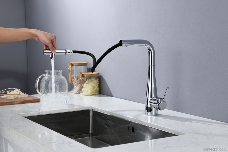 Смеситель для кухни AQUAme Cucina с выдвижным изливом AQM9902CR