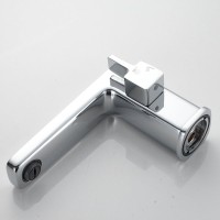 Смеситель на борт ванны Shevanik S9912 хром Смеситель на борт ванны Shevanik S9912 хром