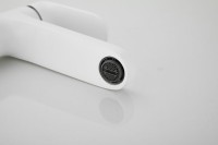 Смеситель для раковины BELZ B713 B10713-8 белый Смеситель для раковины BELZ B713 B10713-8 белый