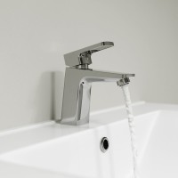 Смеситель для раковины IDDIS Bild BILSB00i01K хром глянцевый Смеситель для раковины IDDIS Bild BILSB00i01K хром глянцевый