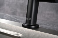 Смеситель для кухни AQUAme Cucina с выдвижным изливом AQM9903MB