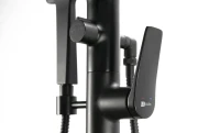 Напольный смеситель для ванны с душем Lemark Bronx LM3744BL черный Напольный смеситель для ванны с душем Lemark Bronx LM3744BL черный